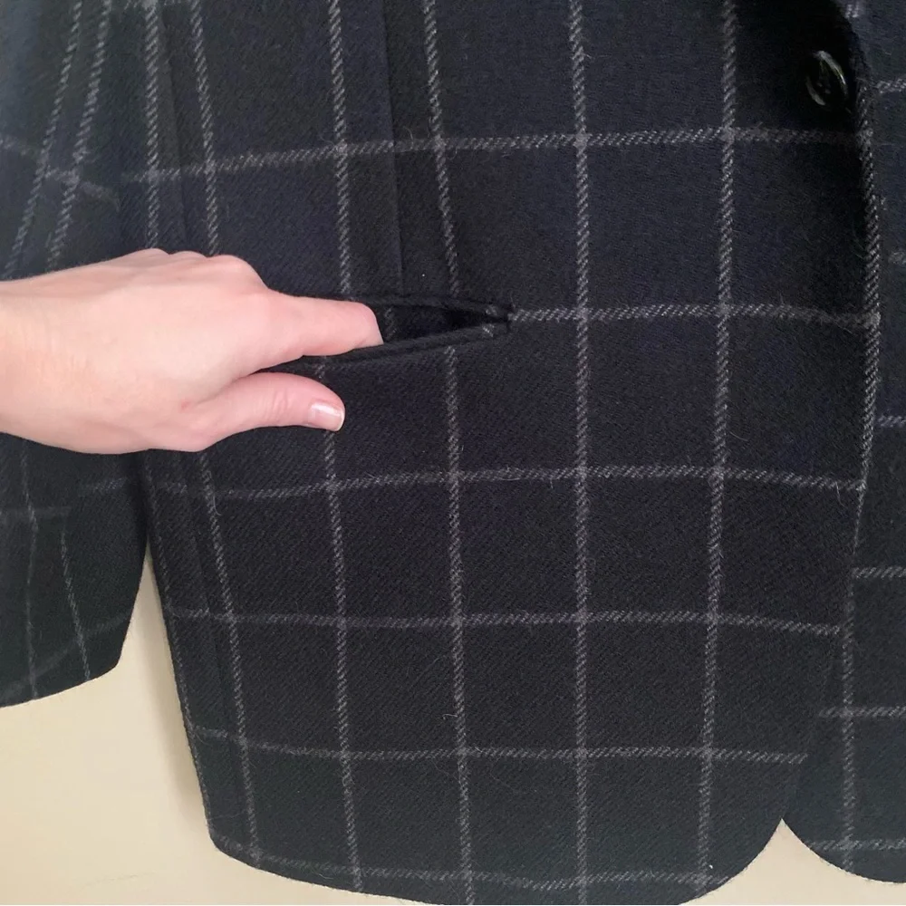 Perry Ellis sports coat black and gray windowpane Size Large 42 Vintage